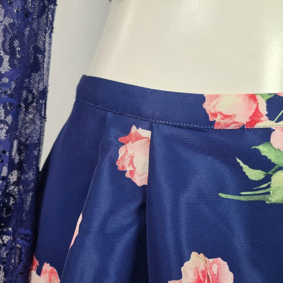 Sheri Hill Two Piece Floral Skirt Lace Top Size S/M - Picture 3 of 16